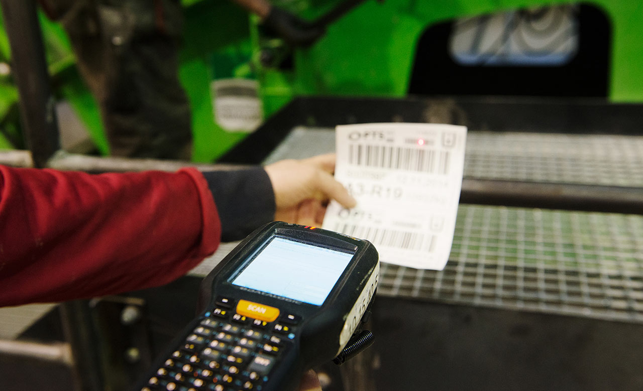 Scanner scanning a label