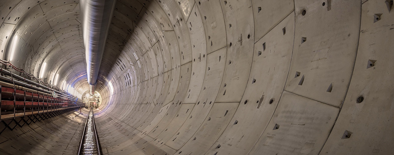 Blick durch einen Tunnel